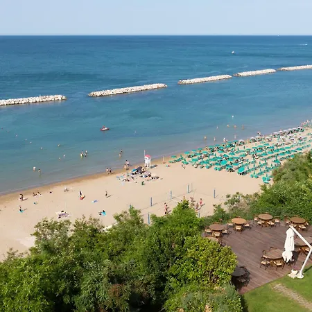 Sans Souci 4*