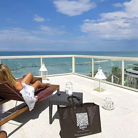 Hotel Sans Souci 4*