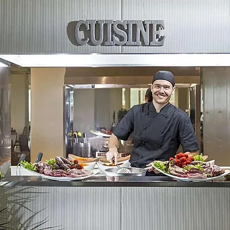 Sans Souci Hotel