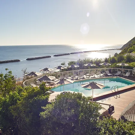 Hotel Sans Souci 4*