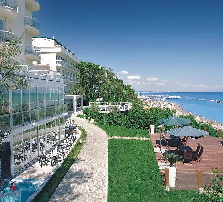 Sans Souci 4*